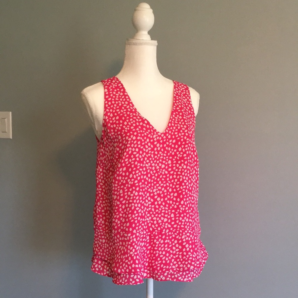 Gibson Bright Pink and white ruffle bottom top